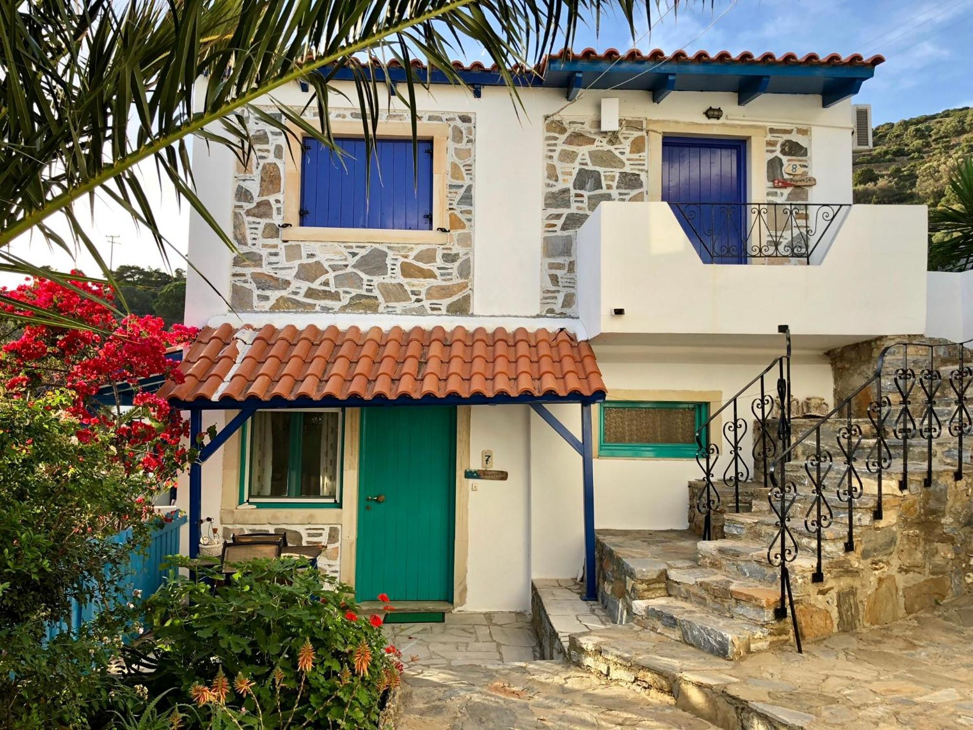 Patras Apartments Фурни-Икариас Экстерьер фото