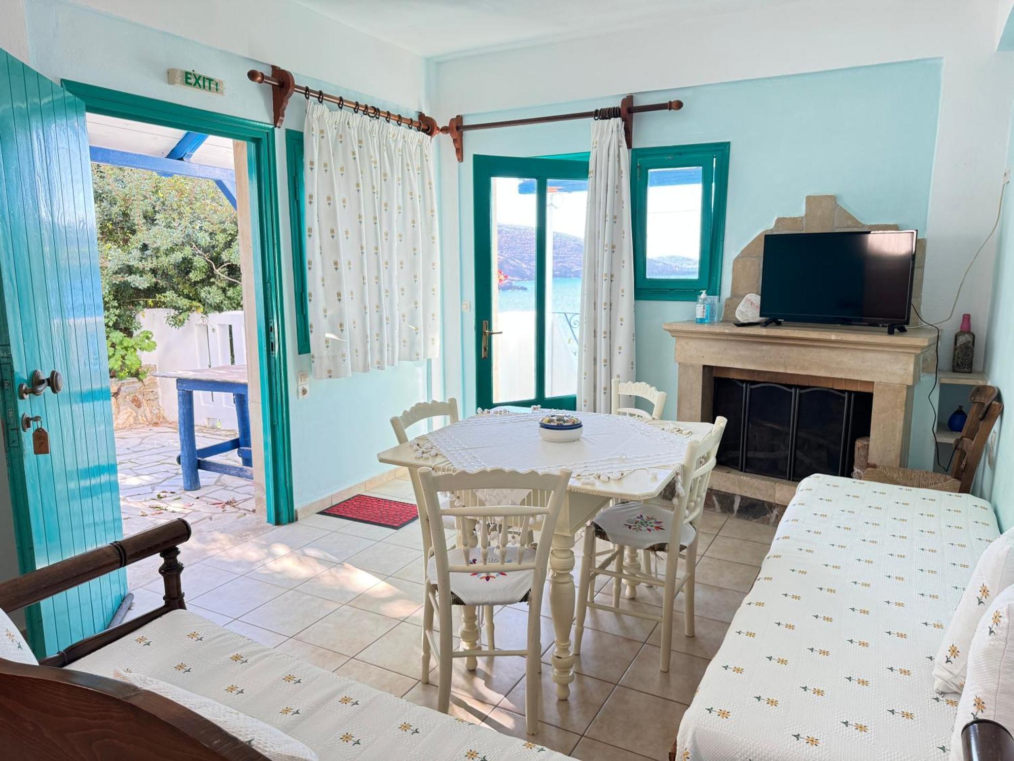 Patras Apartments Фурни-Икариас Экстерьер фото