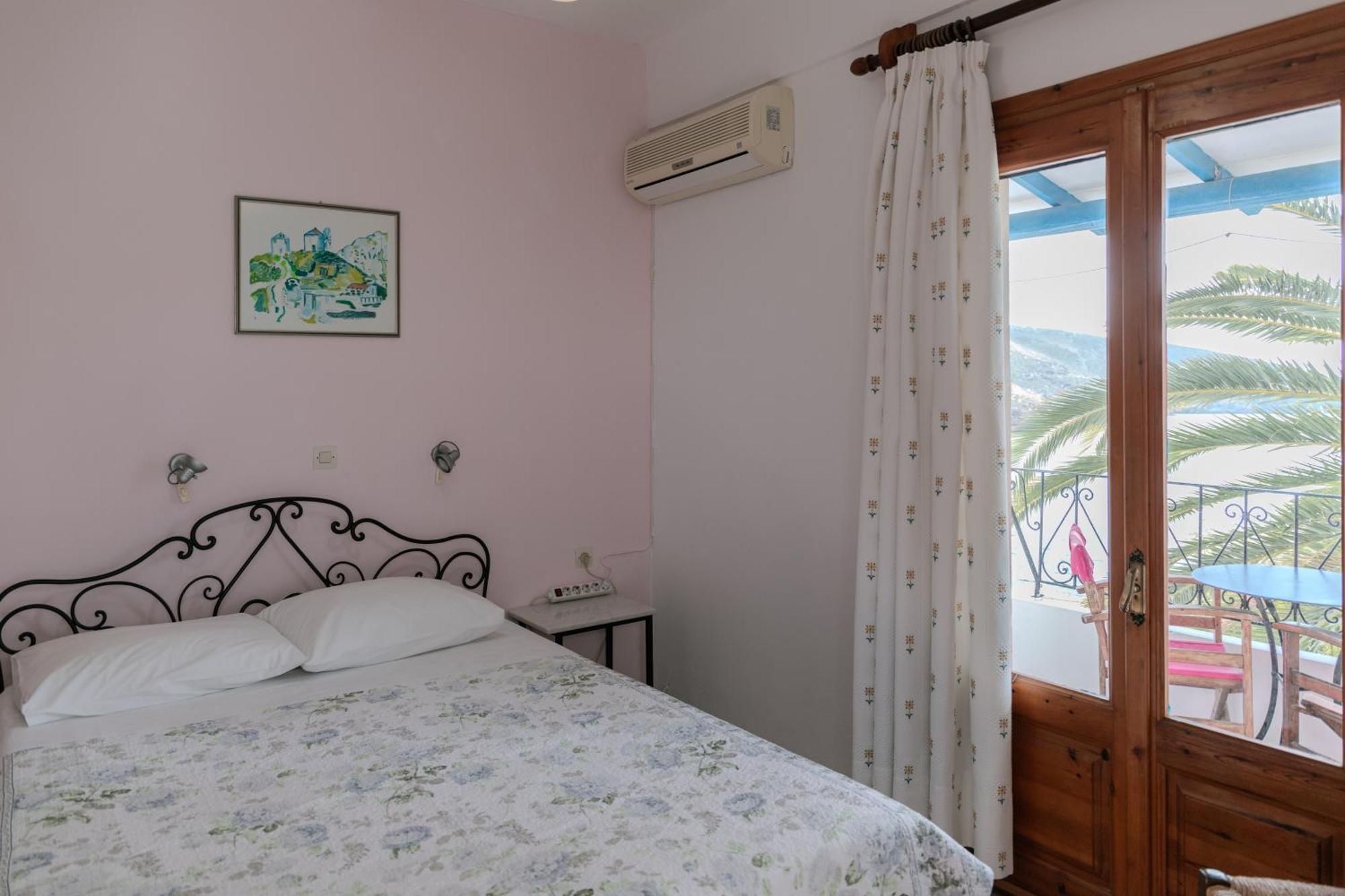 Patras Apartments Фурни-Икариас Экстерьер фото
