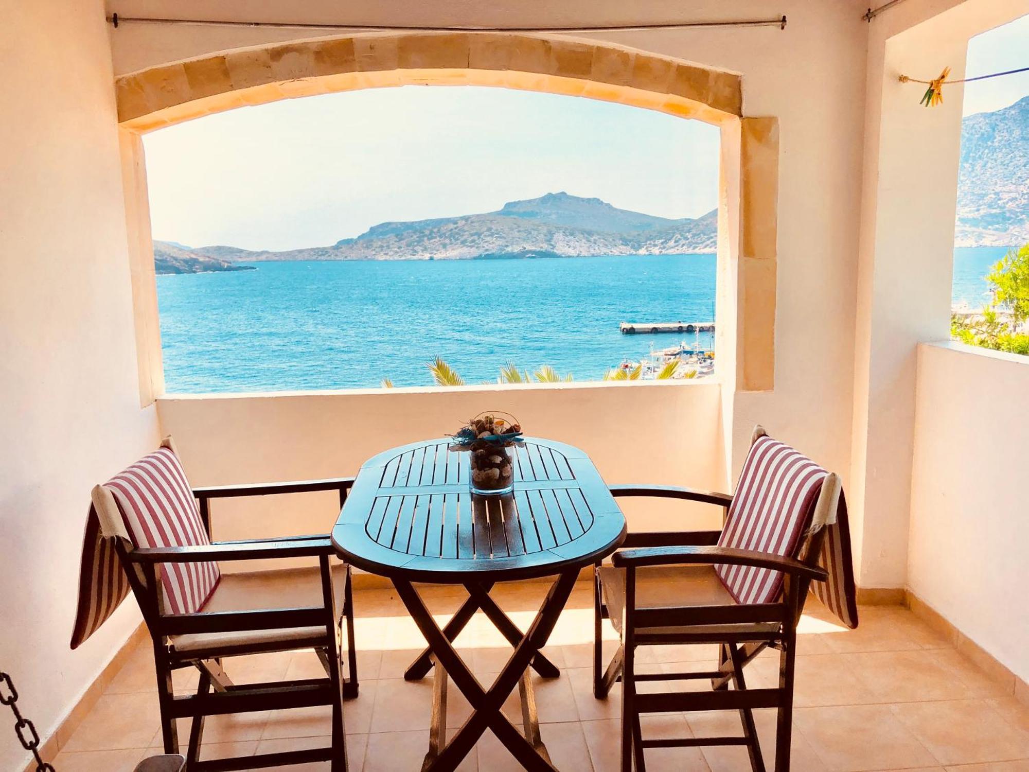 Patras Apartments Фурни-Икариас Экстерьер фото